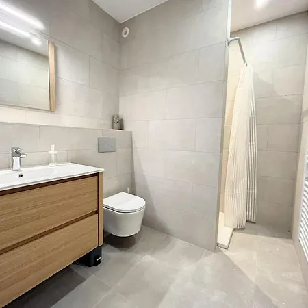 Сasa de vacaciones Superbe Maison Neuve Au Calme Au Coeur De Font-romeu *