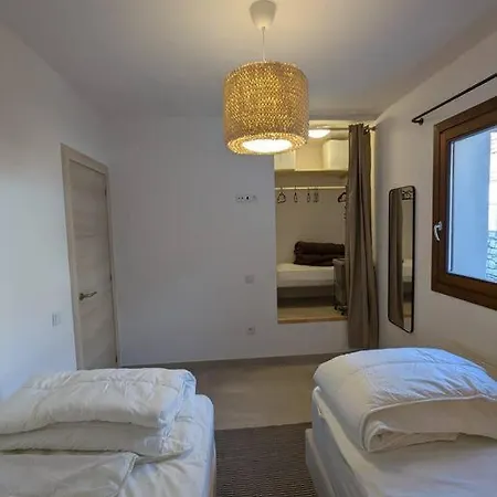 Superbe Maison Neuve Au Calme Au Coeur De Font-romeu *