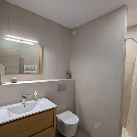 Superbe Maison Neuve Au Calme Au Coeur De Font-romeu *